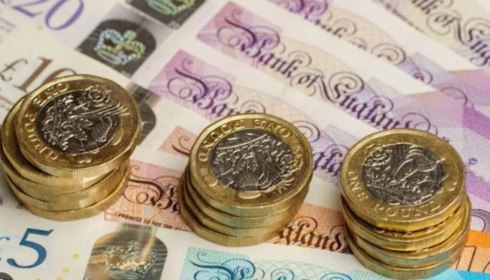 Bank of England sounds inflation alarm as it holds interest rates upto 4%