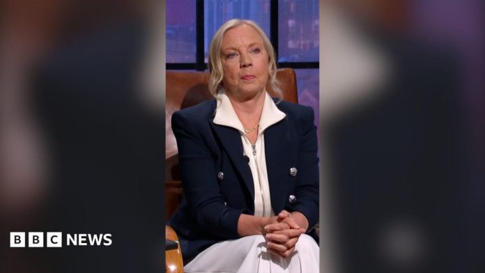 Deborah Meaden opens with a terrible negotiation tactic
