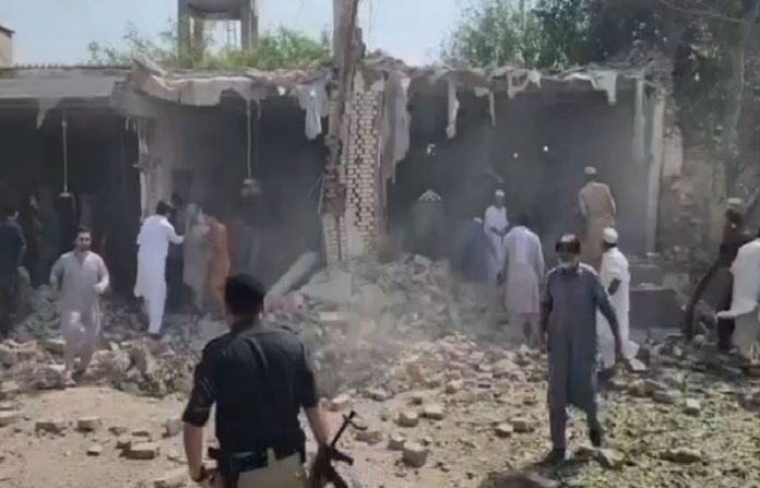 Five cops among 16 people martyred in Kohat suicide blast: police – SUCH TV