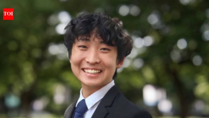 Meet Alexander Du, the 17-year-old Sewickley student who built 0 AI-powered glasses to help visually impaired users navigate after his grandmother lost her sight
