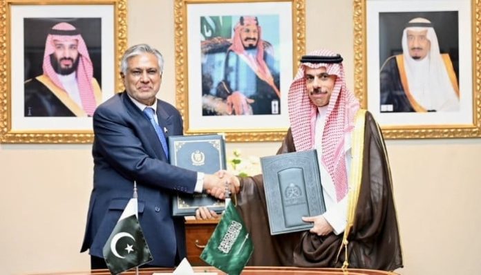 Pakistan, Saudi Arabia sign pact to waive visas for diplomatic, official passport holders