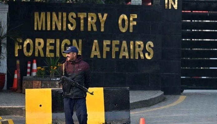 ‘Provocative, irresponsible’: Pakistan protests Indian warship’s incursion into EEZ
