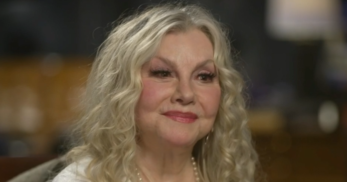 Stella Parton says her sister Dolly Parton was prepared and at peace when she died: “Knew where she was goin'”
