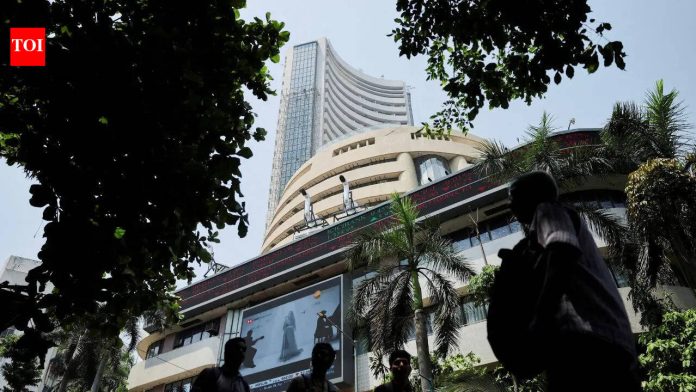Stock Market Today Live Updates: BSE Sensex tumbles 650 points, Nifty50 slips below 23,300 as oil stays above 0  – The Times of India