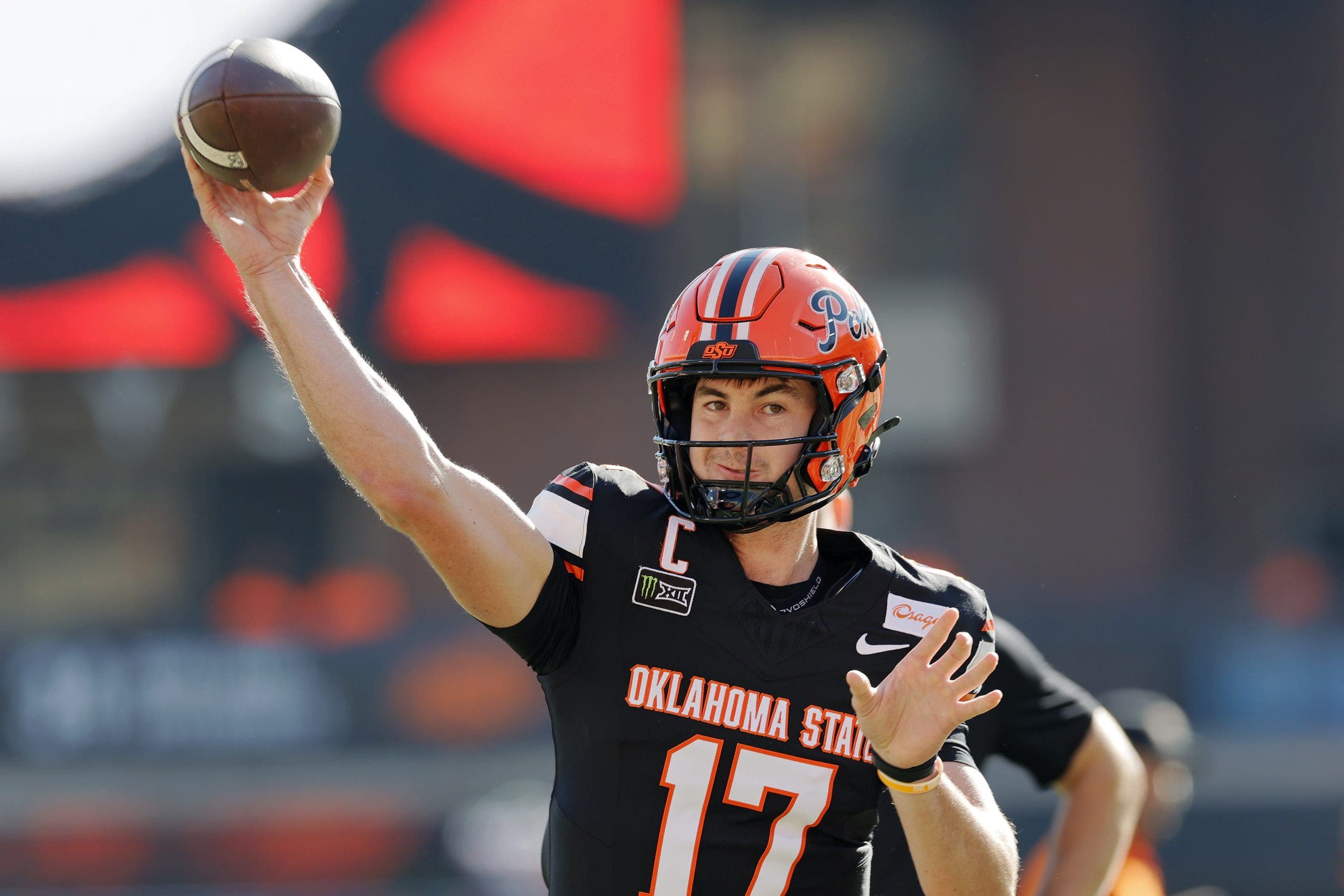 Oklahoma State quarterback Drew Mestemaker has led the Cowboys to a 4-1 record and the No. 18 ranking in the AP Poll. (Photo by Brian Bahr/Getty Images)