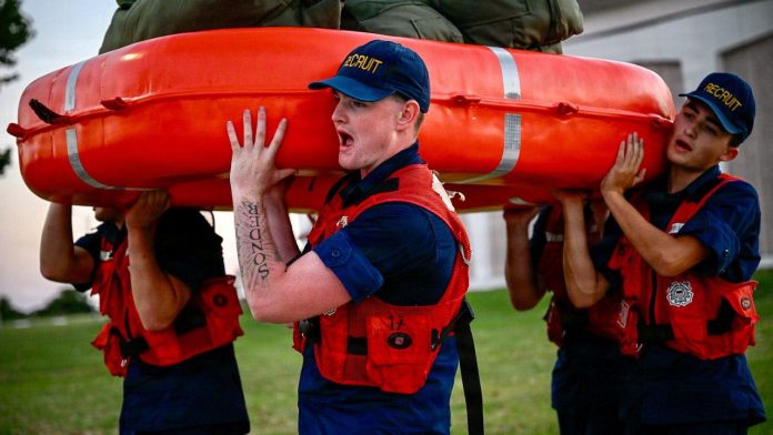 FIRST ON FOX: US Coast Guard recruits largest class in nearly 40 years, beats goals for third straight year