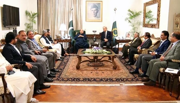 Govt-PPP delegation to meet PTI for talks ahead of Oct 4 long march