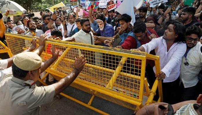 India closes down New Delhi park ahead of ‘cockroach’ movement rally