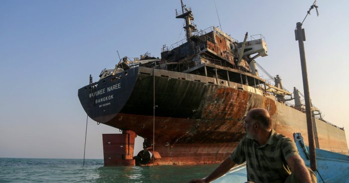 Iran War Updates: Ships in Strait of Hormuz still face