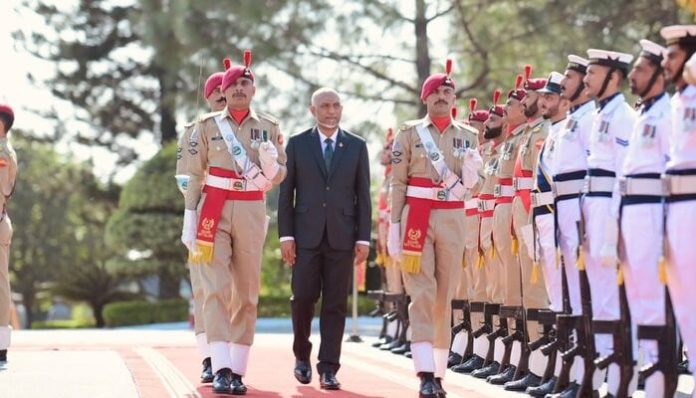 Maldives president accorded guard of honour at PM House