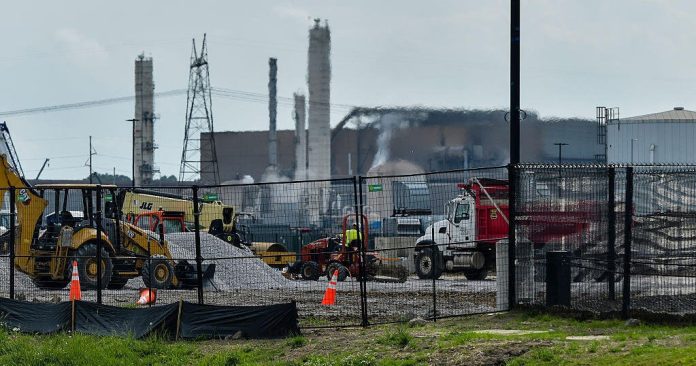 Memphis fails to pass 1-year data center moratorium, instead opting for a shorter-term ban