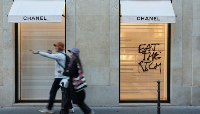 ‘Never seen anything like it’: Mass looting grips Paris