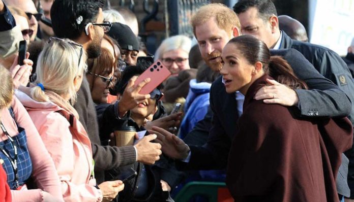 Nottingham crowd gets strange instruction minutes before Harry, Meghan arrive