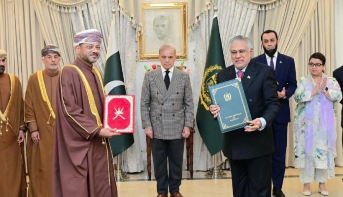 Pakistan, Oman open New Doors for Cooperation in Media, IT and Diplomacy