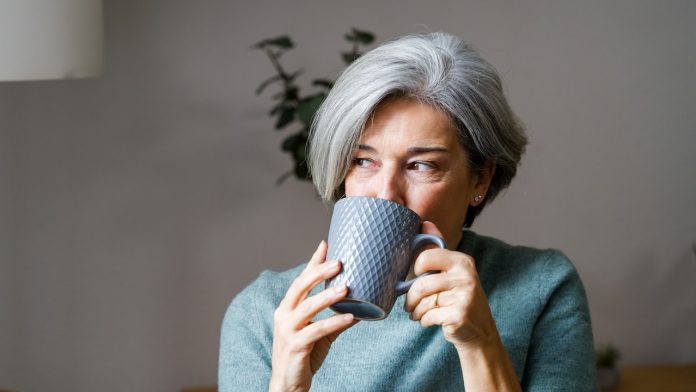 People who live to 100 have 3 drinks in common, longevity expert says