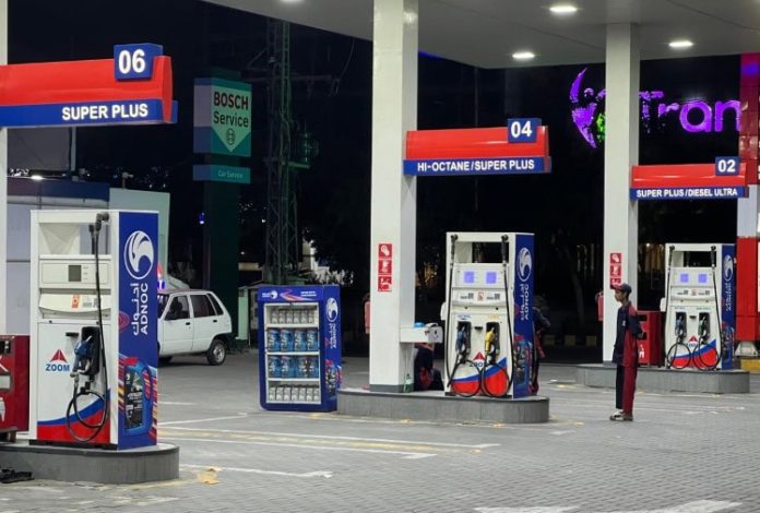 Petrol Price moves closer to Rs400 mark with Fresh Hike of Rs1.82