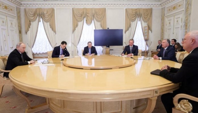 Putin, at talks with Witkoff, suggests he and Trump could meet in China