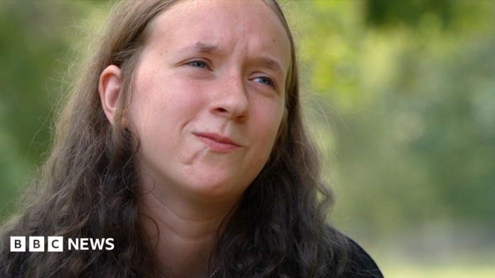 US opioid drug crisis: How  teenager Abby has seen her family affected by drugs