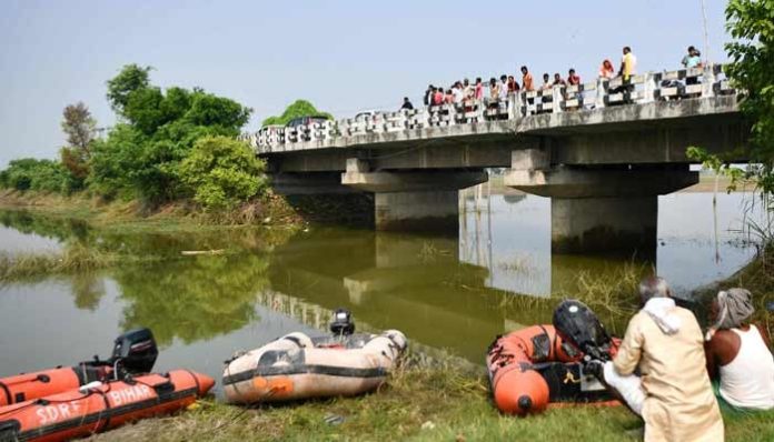 ‘It is devastating’: India festival boat capsize kills over a dozen children